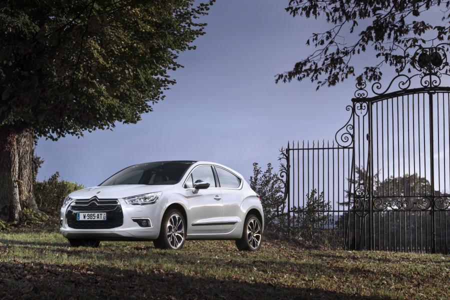 Citroen DS4 2010 года  (фото 125 из 143)